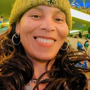 Meet your Posher, Toni